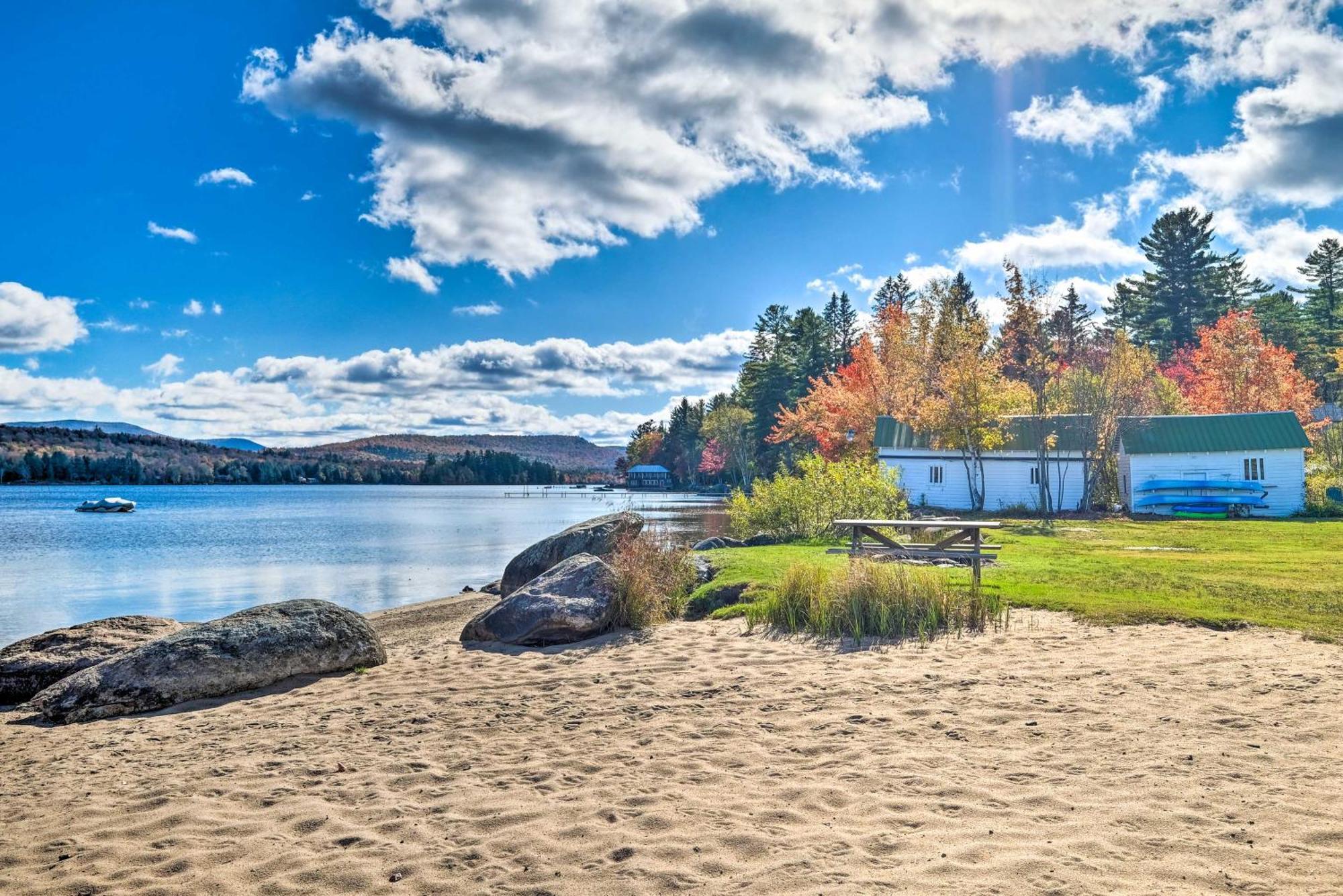 Lake Pleasant Cabin On 3 Acres With Kayaks And Beach! 외부 사진